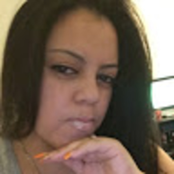 Meet your Posher, Adriana - Picture 1 of 1